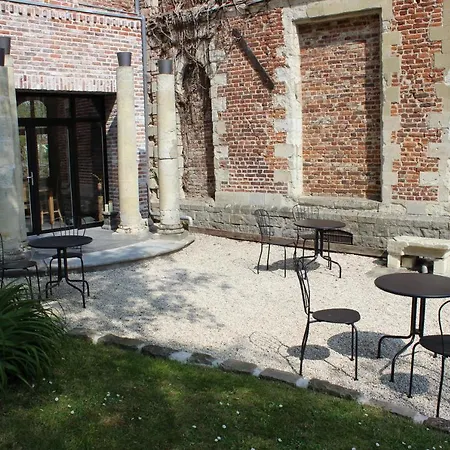 فندق مبيت وإفطار Chateau De 3*